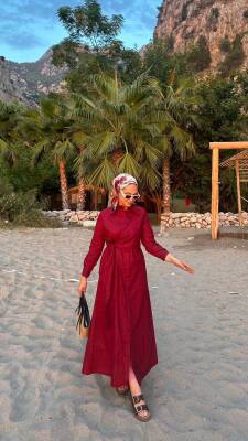 Mahza 1108 Pamuklu Kumaş Yan Bağlama Detaylı Önden Düğmeli Elbise Bordo - Mahza