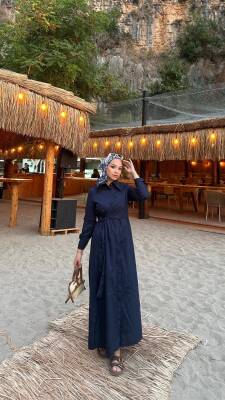 Mahza 1108 Pamuklu Kumaş Yan Bağlama Detaylı Önden Düğmeli Elbise Lacivert - 2