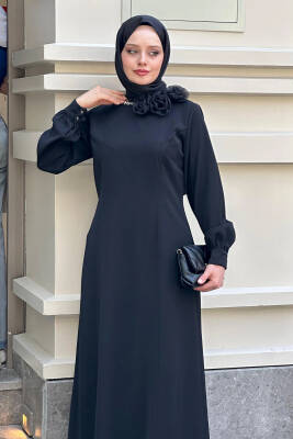 Mahza 5215 Yakası Taş Detaylı Çıkarılabilir Gül Broşlu Abiye Elbise Siyah - Mahza